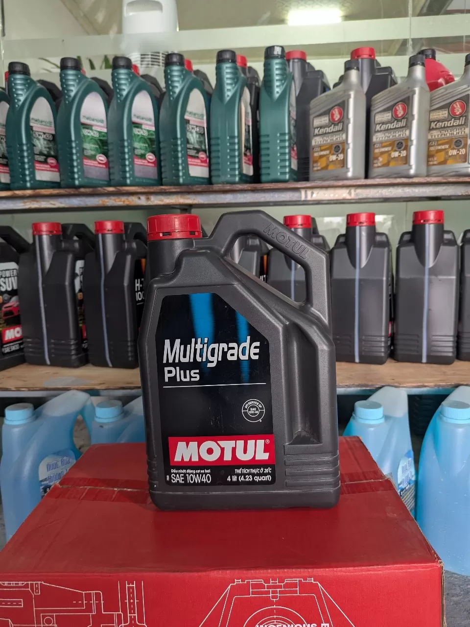 Dầu máy Motul 10W40 Multigade Plus