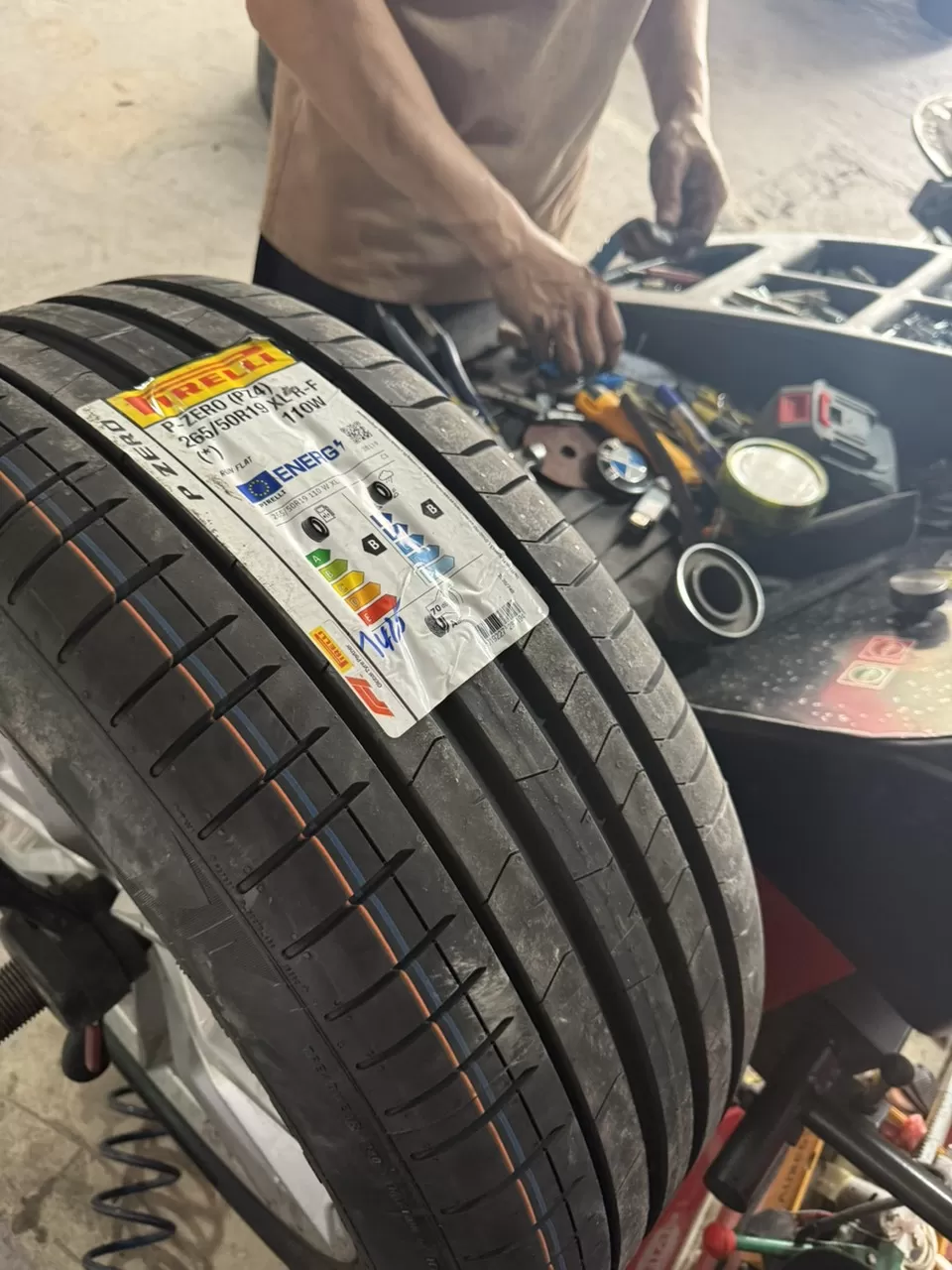 265/50R19 Pirelli Runflat vỏ lốp Xe: Audi Q7 3.0 Q7 3.6, Volkswagen Touareg, vỏ lốp xe ô tô BMW X5 X6