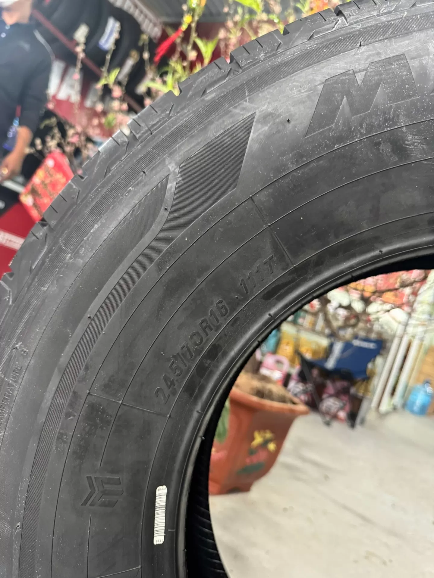 Vỏ lốp 245/70R16 Maxxis HT780, vỏ lốp Xe: Everest 2.5 TDCi diesel, ISUZU D-MAX, Isuzu Trooper, Isuzu MU-X, Mazda BT50 3.0L, Mitsubishi Pajero, Mitsubishi Triton 2.5