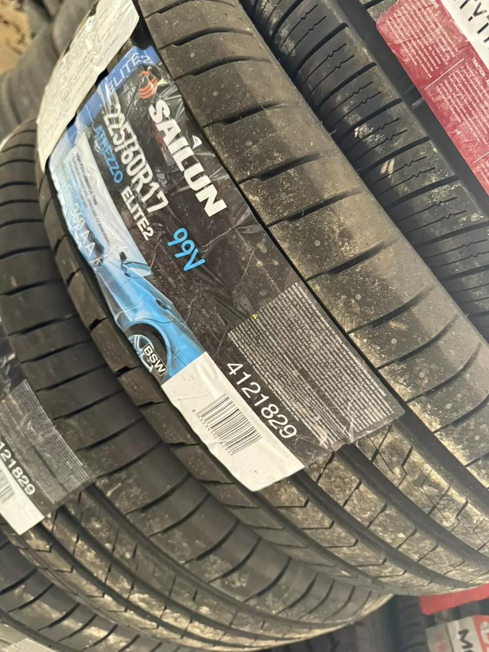 Vỏ lốp 225/60r17 Sailun, vỏ lốp xe điện Vinfast VF6