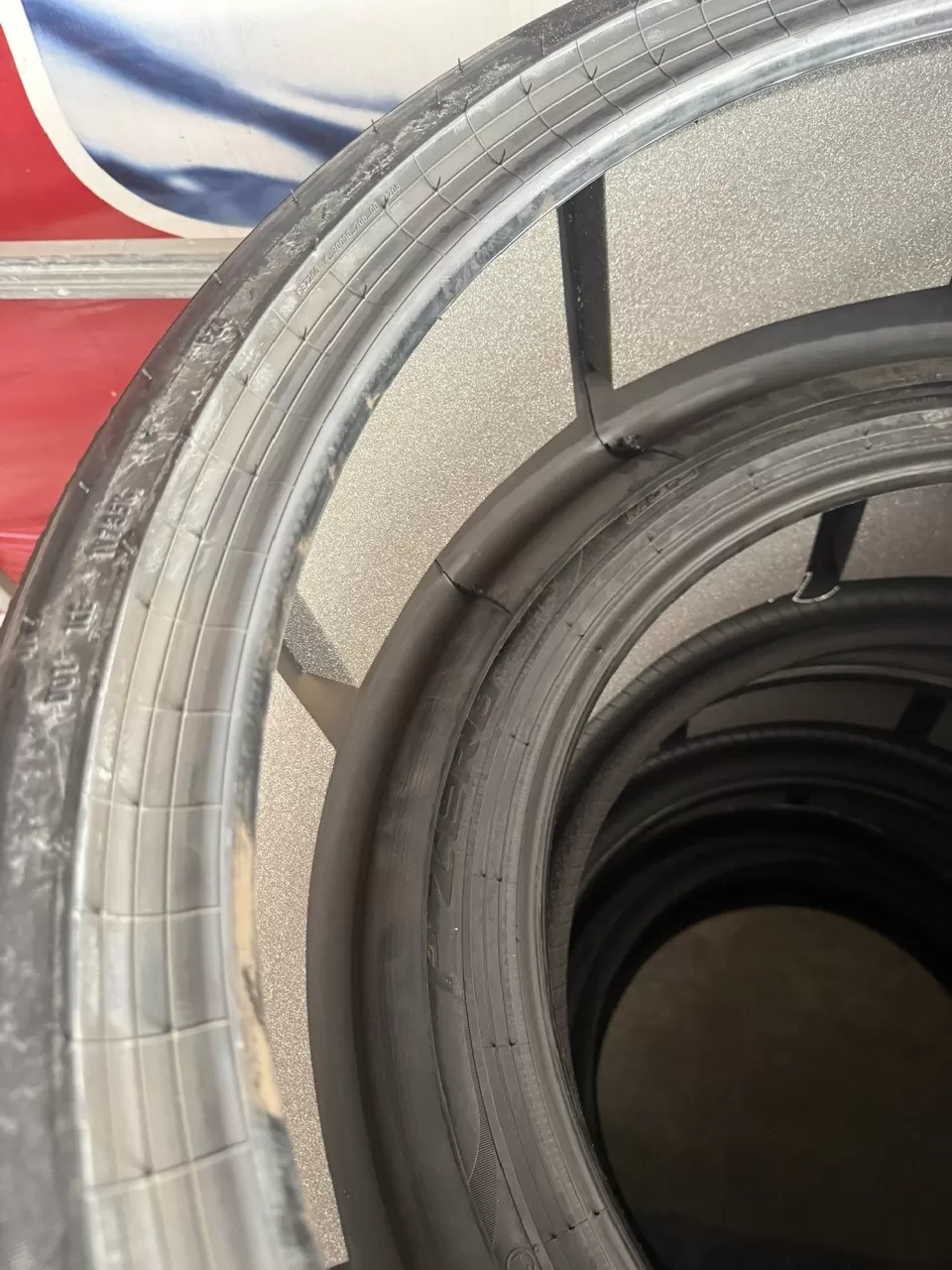 Vỏ lốp 285/35R23 Pirelli Prezo PZ4