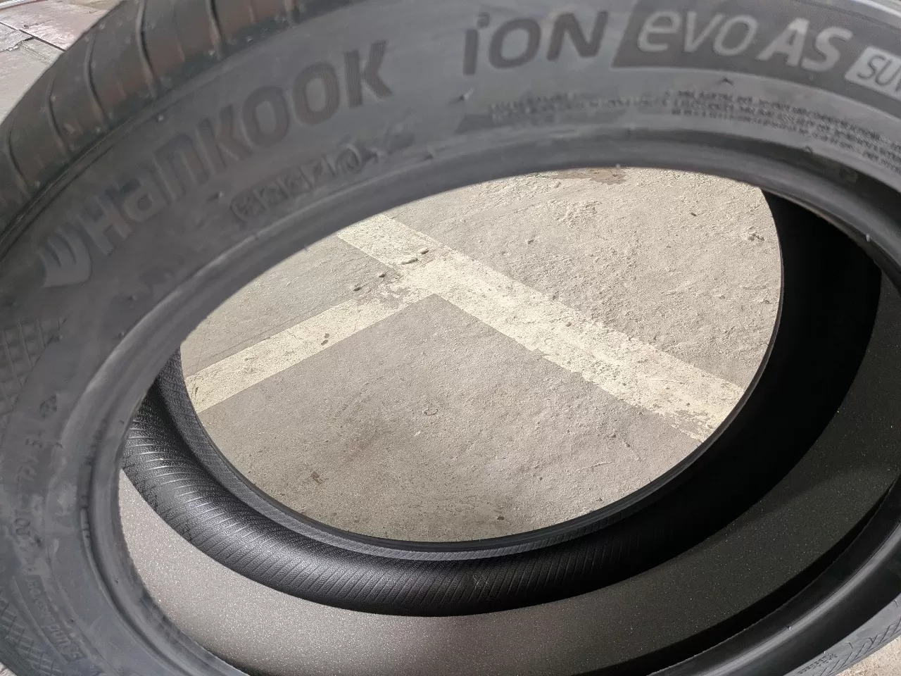 Vỏ lốp 245/45R20 EV Hankook, Vỏ lốp xe Vinfast VF8, vỏ lốp EV xe điện vinfast VF8