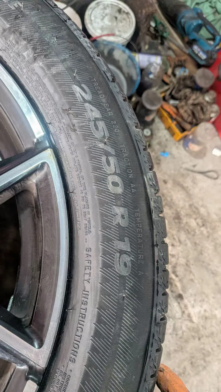 Vỏ lốp 245/50R19 Michelin Runflat Latitude Sport 3ZP,  vỏ lốp xe BMW X4, vỏ lốp chống xịt cho ô tô BMW X4