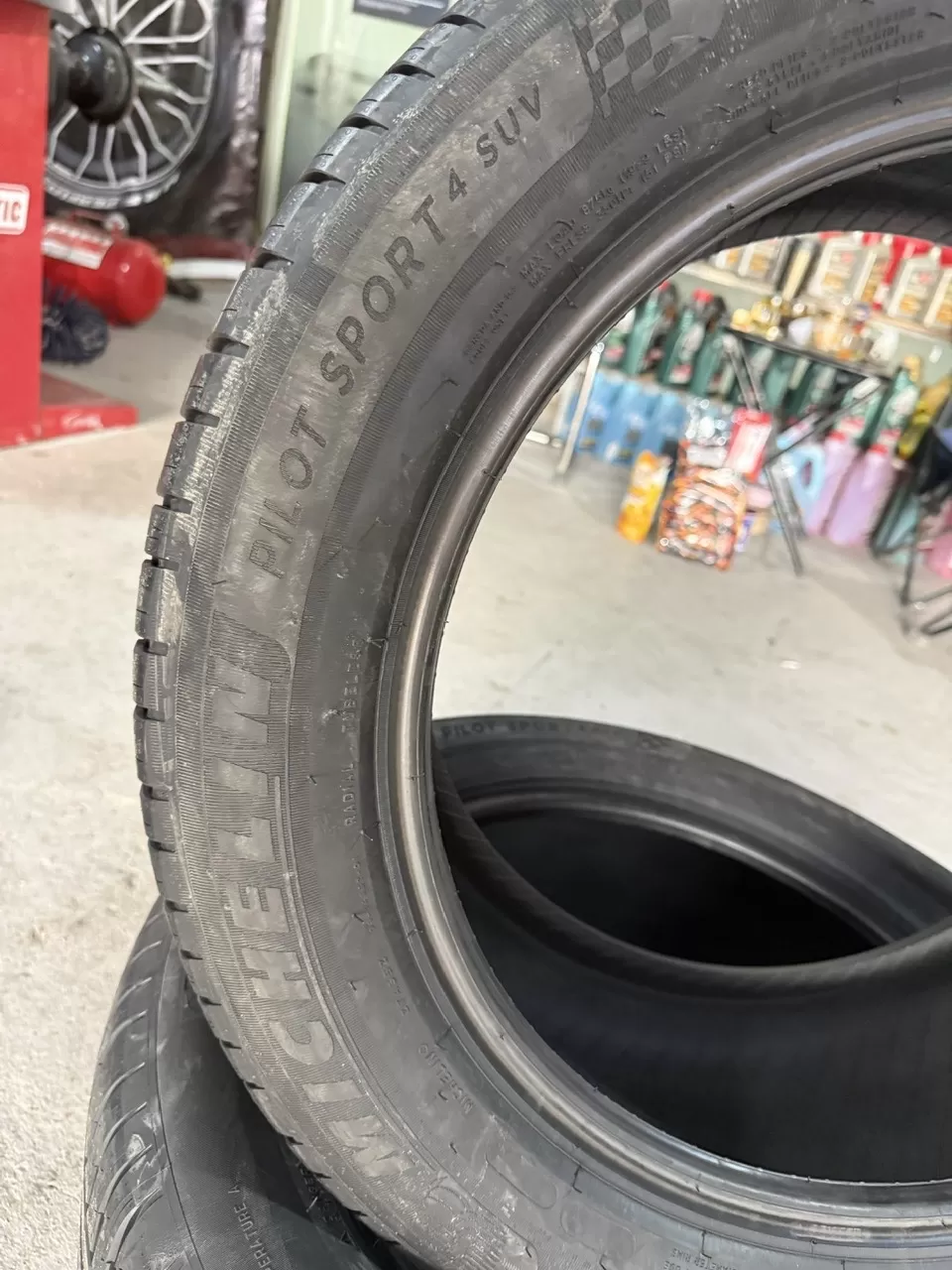 Vỏ lốp 255/50R19, Michelin 255/50R19 Pilot sport 4 SUV, vỏ lốp ô tô BMW X5 3.0, BMW X6 3.0, Ranger Rover Sport HSE 3.0L, Range Rover Sport Supercharged 3.0L, Mercedes GLE 400, Vinfast Lux SA2.0