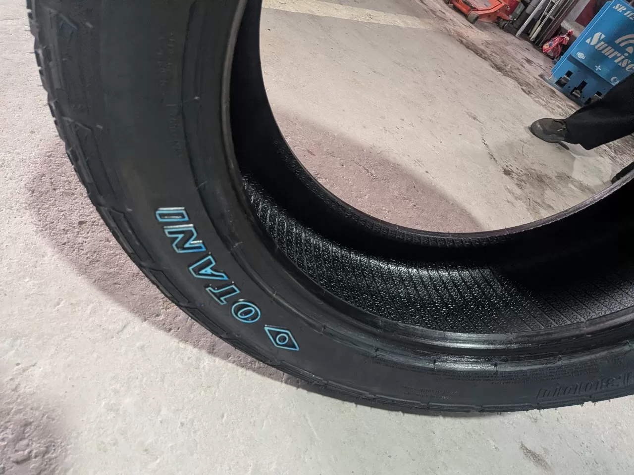 Vỏ lốp 255/55R20 Otani, vỏ lốp ô tô Ford Everest Titanium
