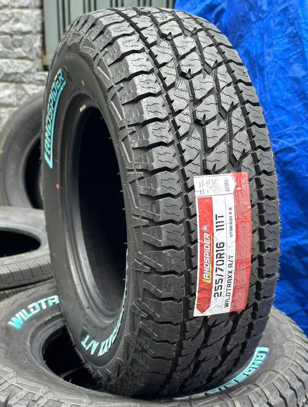 255/70R16 Landspider Citytraxx HT vỏ lốp Xe: Ford Ranger XLS 2.2, Mazda BT50 2.2 MT, Nissan Navara 2.5 AT
