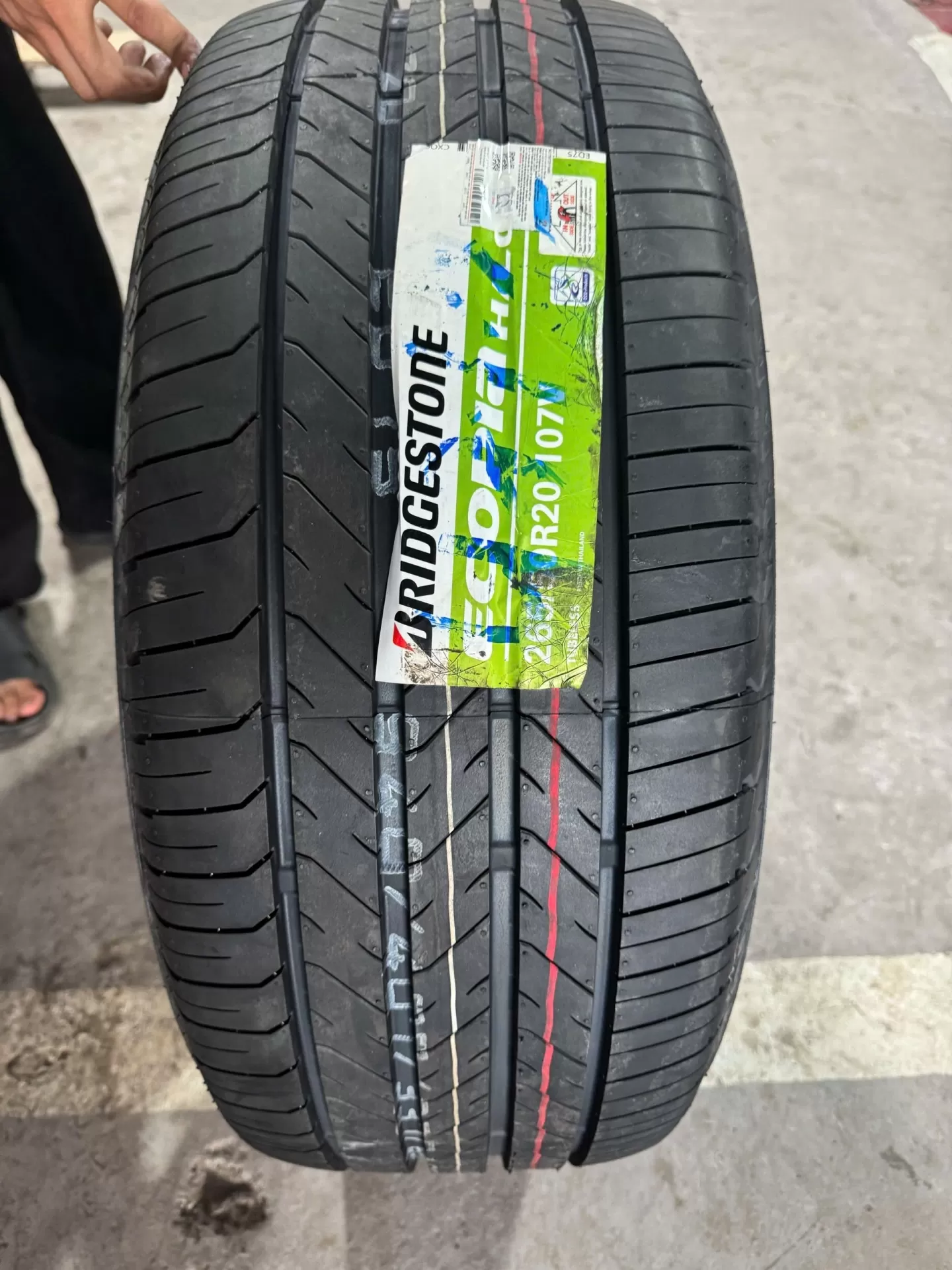 Vỏ lốp 265/50R20 Bridgestone Ecopia HL001,  vỏ lốp Xe Everest Titanium 2.2