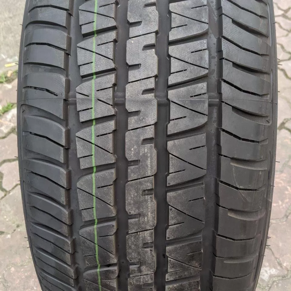Vỏ lốp 265/65R18 Dunlop