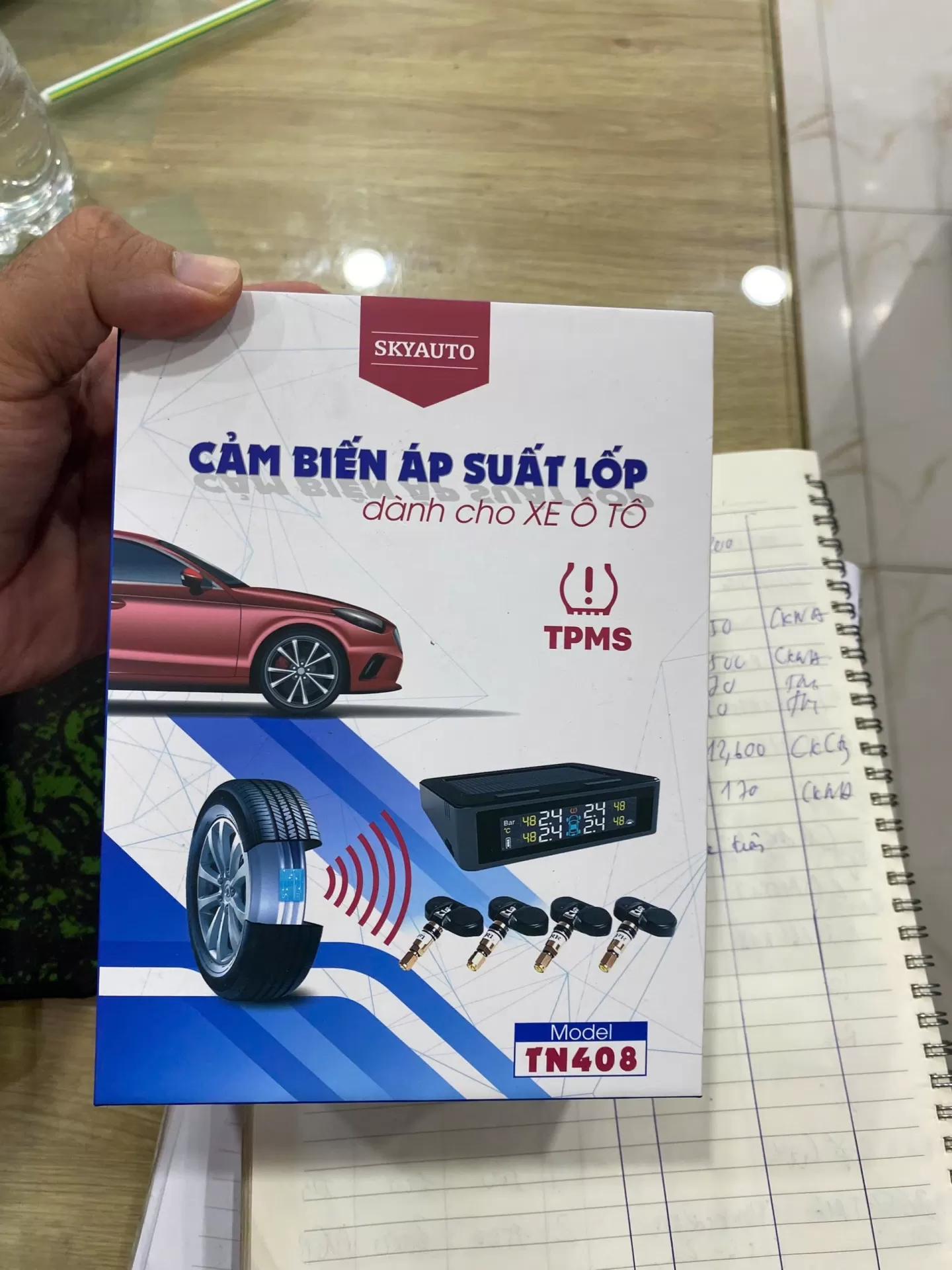 Cảm biến áp xuất lốp ô tô
