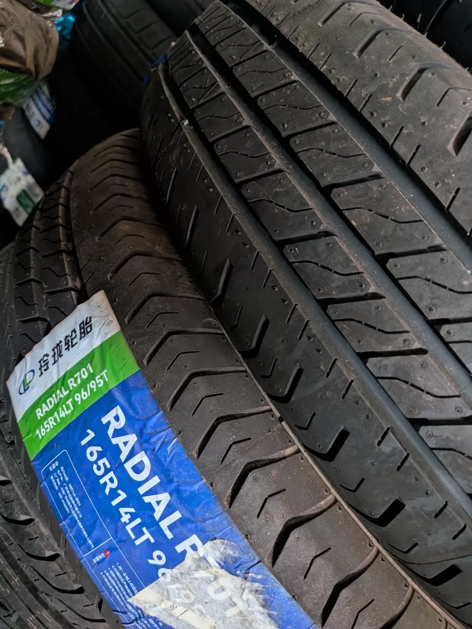 Vỏ lốp 165R14C Linglong