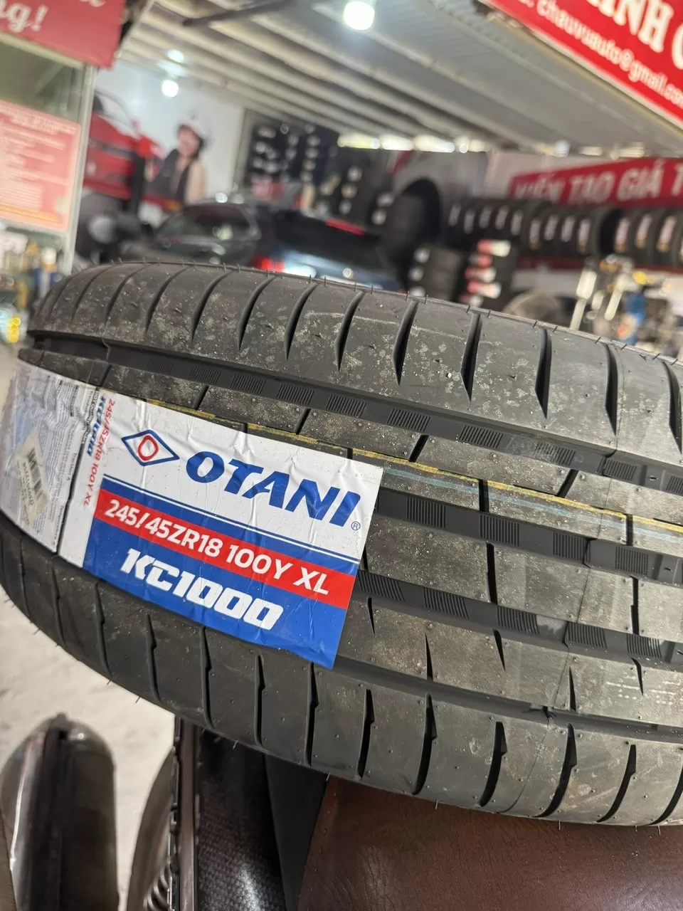 Vỏ lốp 245/45R18 Otani Thái Lan KC2000 vỏ lốp Xe: Audi A6 Quattro 3.0, Audi A7 3.0L Quattro, BMW 530i, Mercedes E250 2.0, Vinfast Lux A2.0