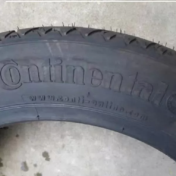 Vỏ lốp dự phòng 135/80R18 Continental