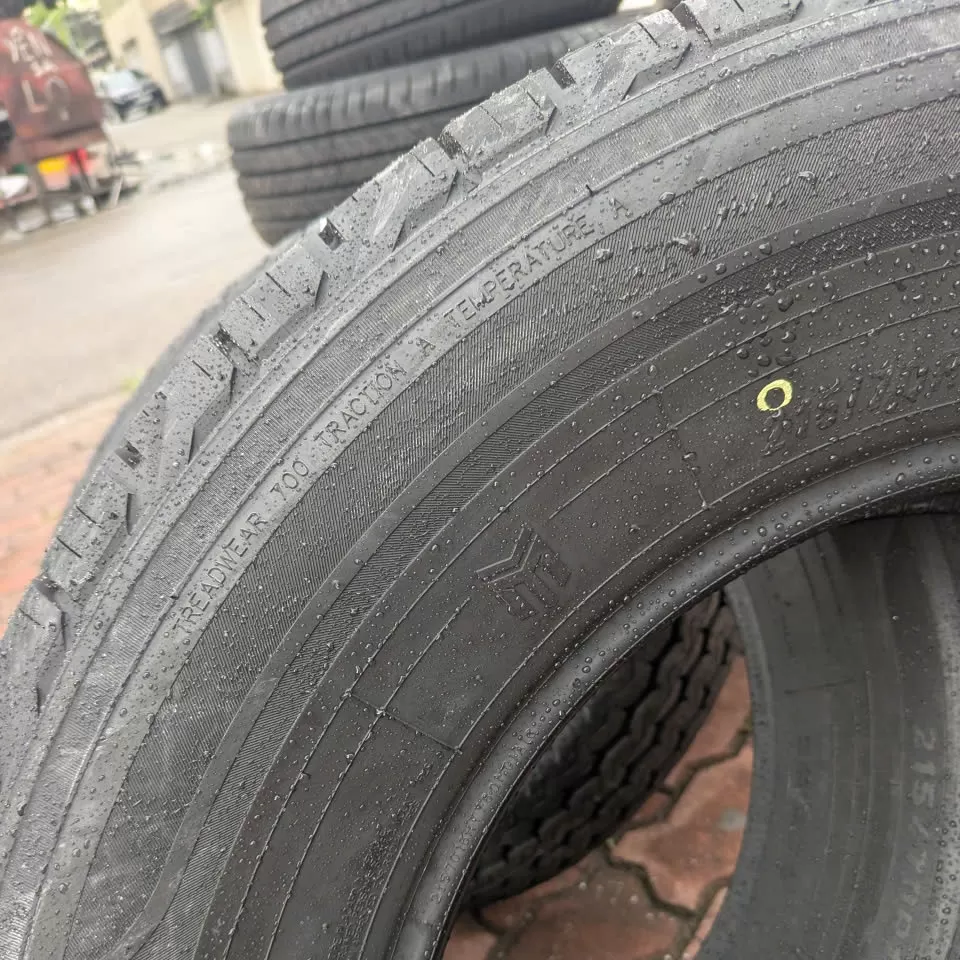 Vỏ lốp 215/70R16 Maxxis HT780, vỏ lốp Xe: Hyundai Starex, Mitsubishi Outlander,