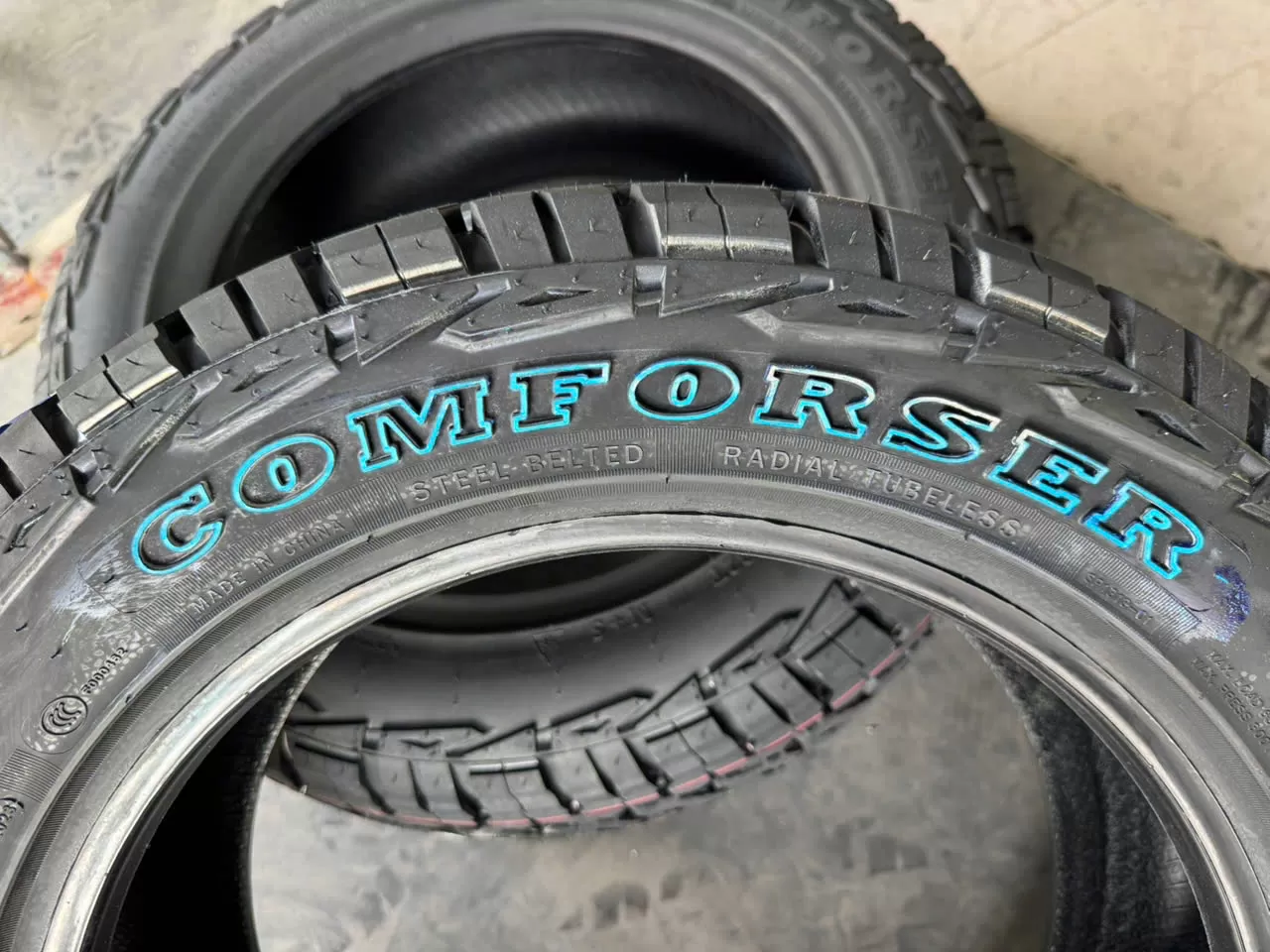 Vỏ lốp 195/80R15 AT