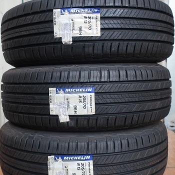 Vỏ lốp 205/70R15 Michelin Primacy SUV, vỏ lốp xe ô tô Daihatsu Terios, vỏ lốp xe ô tô Kia Carnival, vỏ lốp xe Mitsubishi Zinger