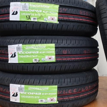 Vỏ lốp 195/65R15 Bridgestone, 195/65R15 Bridgestone EP30 Ecopia, vỏ lốp xe Kia Soul 1.6, Toyota Corolla, Focus 1.8 AT, Honda Civic, Hyundai Elantra, Hyundai Avante 1.6MT, Mazda 3, Mazda 626 dòng Sedan, Mercedes C180, Suzuki APV, Mercedes C200K