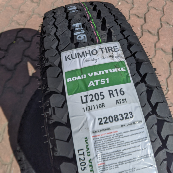 Vỏ lốp 205R16C 8PR AT51 KUMHO VIỆT NAM, vỏ lốp xe ô tô Isuzu D-Max 3.0, vỏ lốp xe ô tô Mitsubishi Triton 2.5MT, vỏ lốp xe ô tô Nissan Navara 2.5 MT