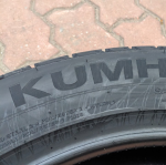 Vỏ lốp 225/55R18 98H KL33 KUMHO VIỆT NAM, vỏ lốp ô tô Mitsubishi Outlander, vỏ lốp ô tô Peugeot 3008, vỏ lốp ô tô Peugeot 5008, vỏ lốp ô tô Subaru Forester