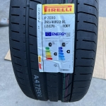 265/40R22 Pirelli