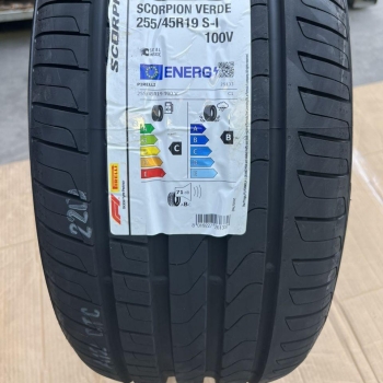 255/45R19 Pirelli Scorpion vỏ lốp Xe: Audi A8