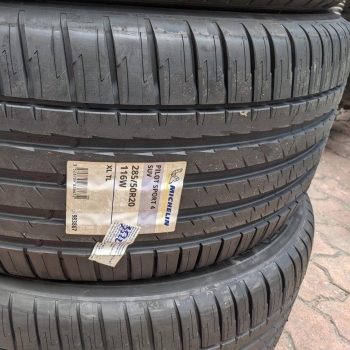 285/50R20 Michelin Pilot Sport 4 SUV vỏ lốp Xe : Lexus LX570