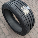 225/40R19 Michelin Pilot Sport 4 ZP Runflat vỏ lốp Xe: Hyundai Genesis, Mercedes C300 2.0 lốp trước, Mercedes C400 AMG
