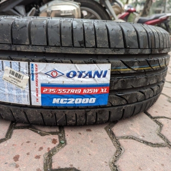 Vỏ lốp 235/55R19 Otani Thái Lan KC2000,  235/55ZR19, vỏ lốp ô tô Audi Q5, Hyundai Santafe, Kia Carnival, vỏ lốp ô tô Land Rover Discovery,Rover Evoque, vỏ lốp ô tô Lexus RX350, vỏ lốp ô tô Lexus RX450, vỏ lốp ô tô Mercedes GLC200 GLC250 GLC300