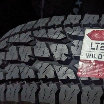 265/70R16 Landspider Wildtraxx AT 