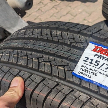 215/75R15 Deestone Thái Lan Khuyến Mãi