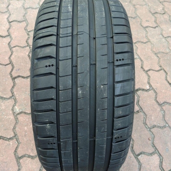 Vỏ lốp 235/40R18 Michelin Pilot Sport 5, vỏ lốp ô tô Honda Civic 1.5RS 2020, vỏ lốp ô tô Mercedes CLA250, vỏ lốp ô tô Volkswagen Scirocco GTS