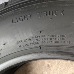 195/70R15C Maxxis UE103 8PR vỏ lốp Xe: Toyota Hiace, Hyundai 1 tấn