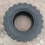 Vỏ lốp máy xúc 12-16.5 Solitek, 12-16.5 10PR Solitek China, lốp xúc lật 12-16.5 Solitek