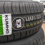 175/60R15 Kumho KH27 81T vỏ lốp Xe: i10