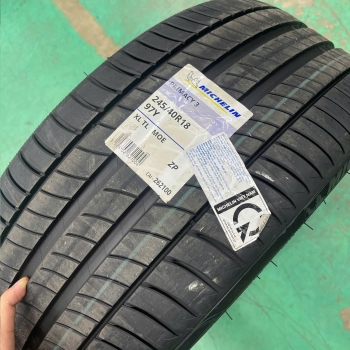 Vỏ lốp 245/40R18 Michelin Pilot Sport 4, Chống xịt Runflat , vỏ lốp xe Audi A5, Audi TT 2.0 2008, vỏ lốp xe Lexus GS430, vỏ lốp xe Mercedes E200 2.0 E250 AMG Mercedes E300, vỏ lốp xe Mercedes E350, vỏ lốp xe Mercedes E400 3.0, vỏ lốp xe Subaru WRX STI