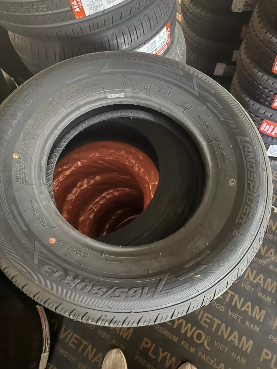 Vỏ lốp 165/80R13 Lanspider Thái Lan