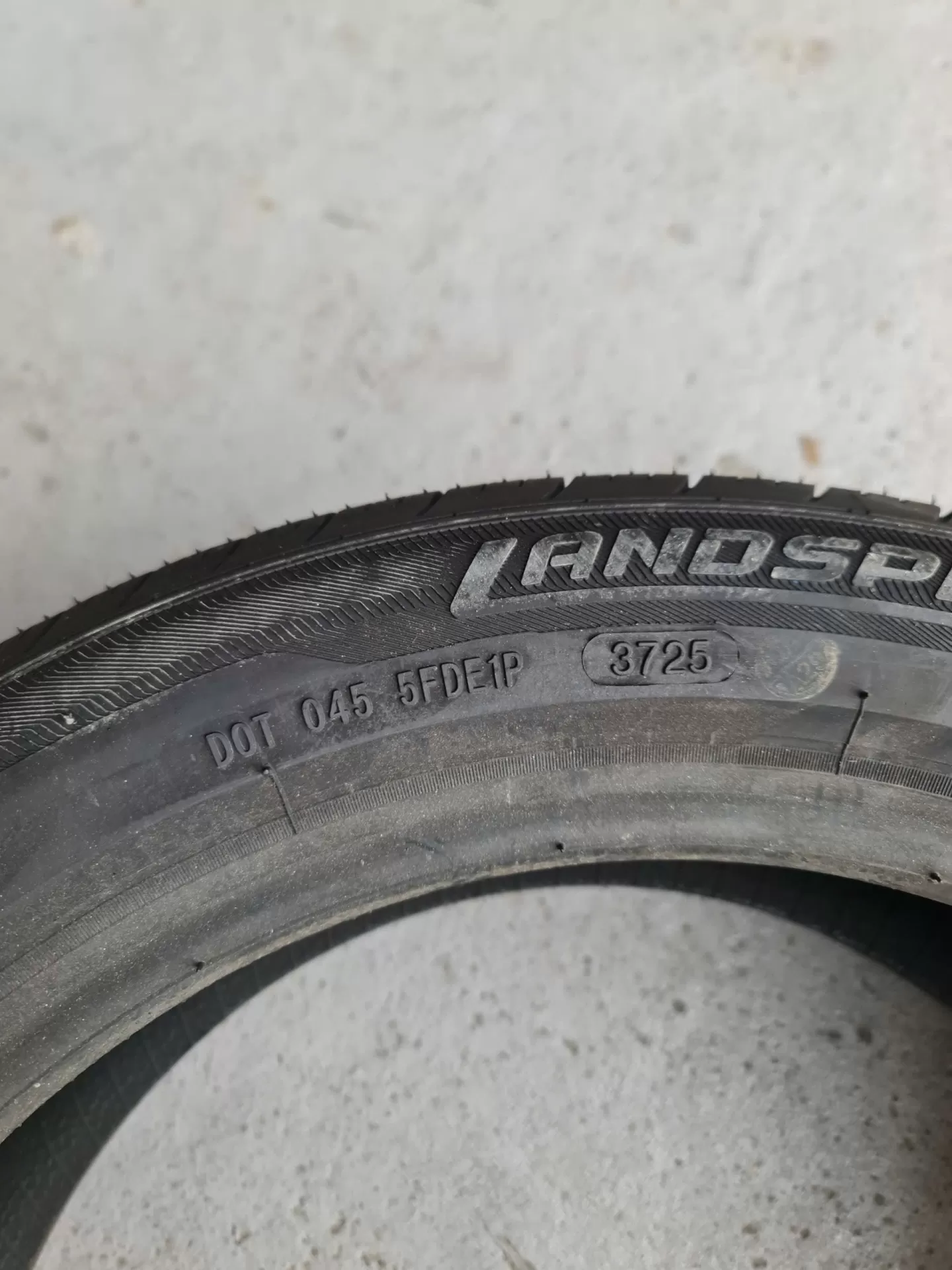 Vỏ lốp 175/55R15 Landspider, vỏ lốp Xe otoMitsubishi Mirage