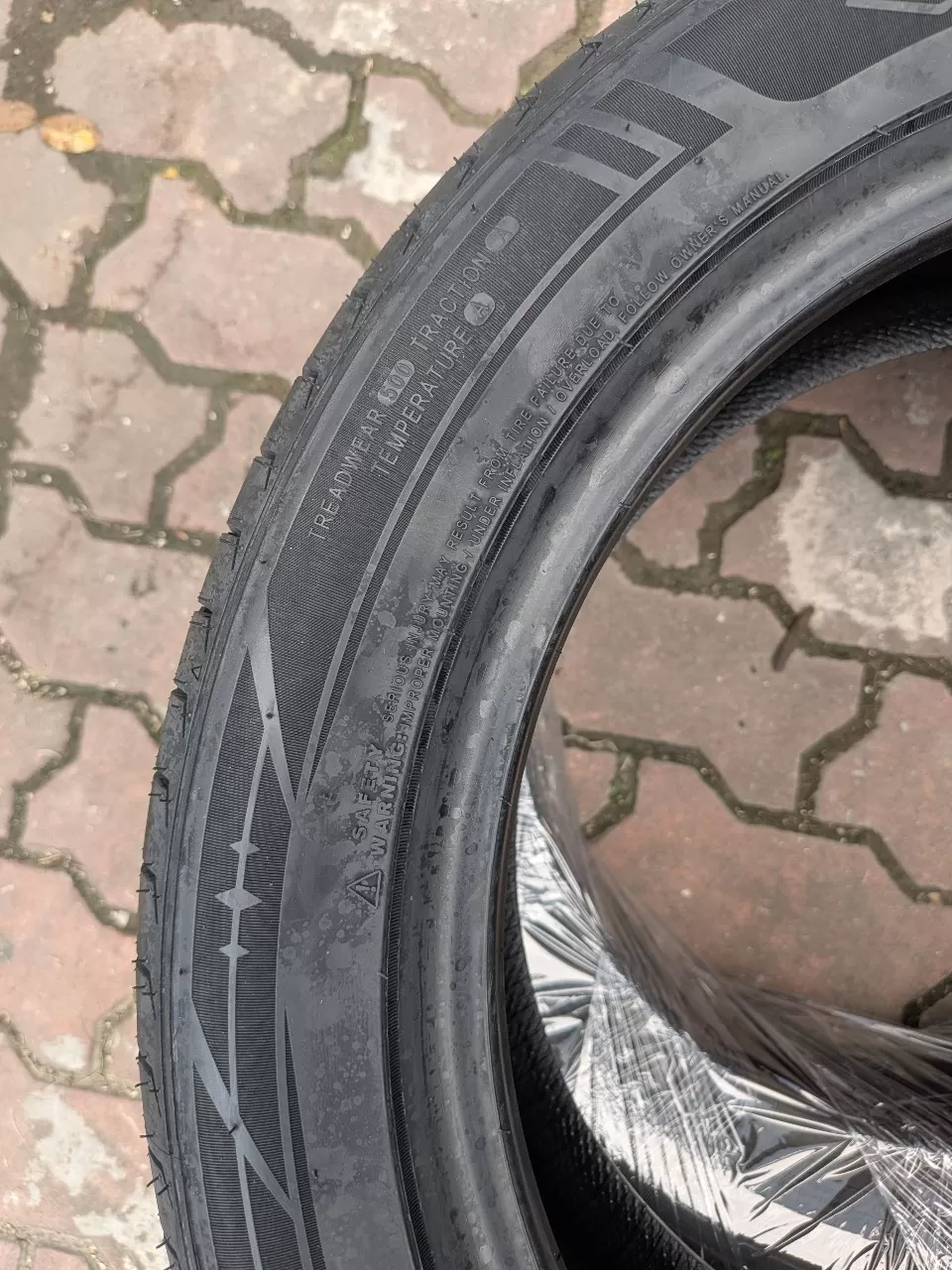 Vỏ lốp 195/50R16 Otani Thái Lan, Vỏ lốp xe ô tô Ford Fiesta, Vỏ lốp xe ô tô Hyundai Accent 1.4, Vỏ lốp xe ô tô SUZUKI SWIFT, Vỏ lốp xe ô tô Yaris 1.5