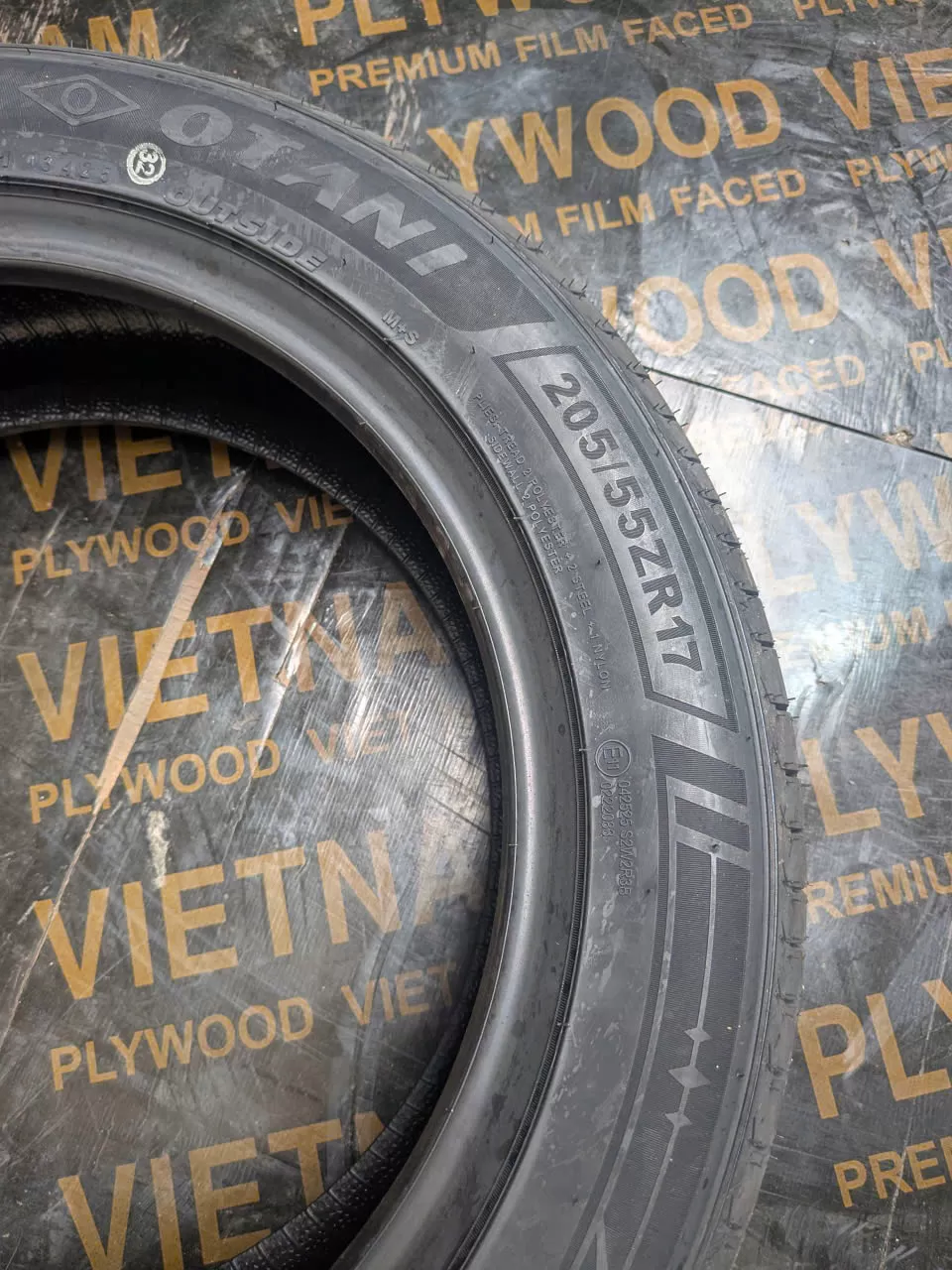 205/55R17 Otani Thái Lan KC1000 vỏ lốp Xe: Mitsubishi Xpander Cross 2020