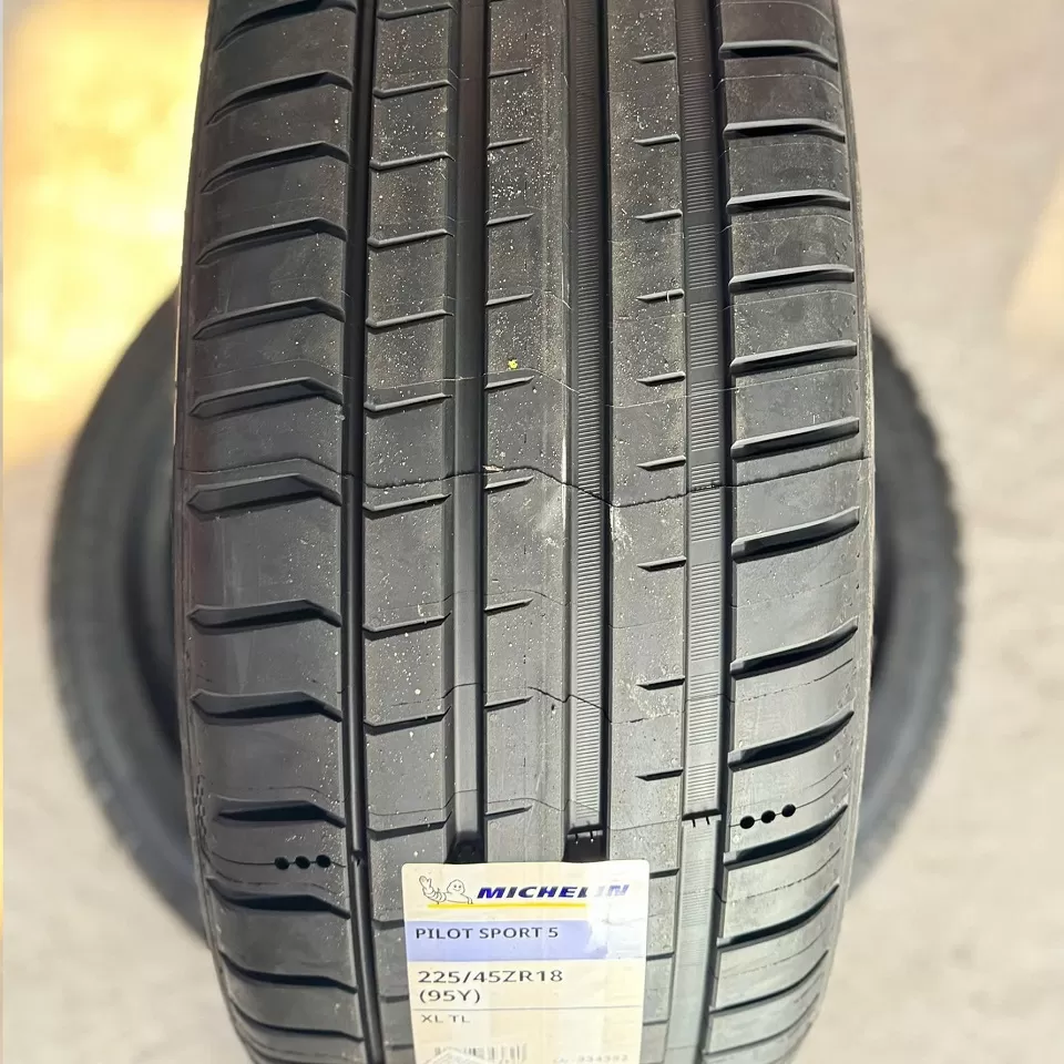 Vỏ lốp 225/45R18 Michelin Pilot spot 5, vỏ lốp Xe BMW 330i 2017, Hyundai Genesis coupe 2.0AT, Kia Optima 2.0, Mercedes C250 2.0