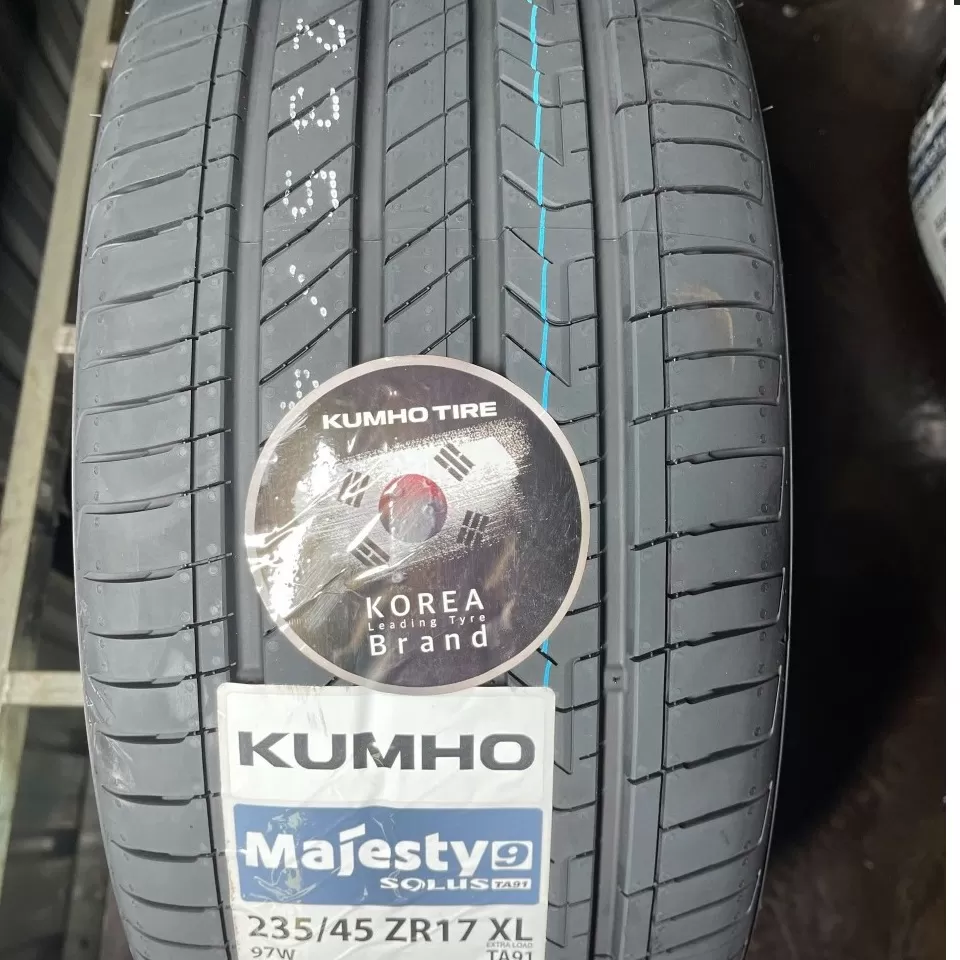 Vỏ lốp 235/45R17 Kumho, Vỏ lốp xe Ford Mondeo 2.3 Đài Loan, vỏ lốp xe Volkswagen Passat CC