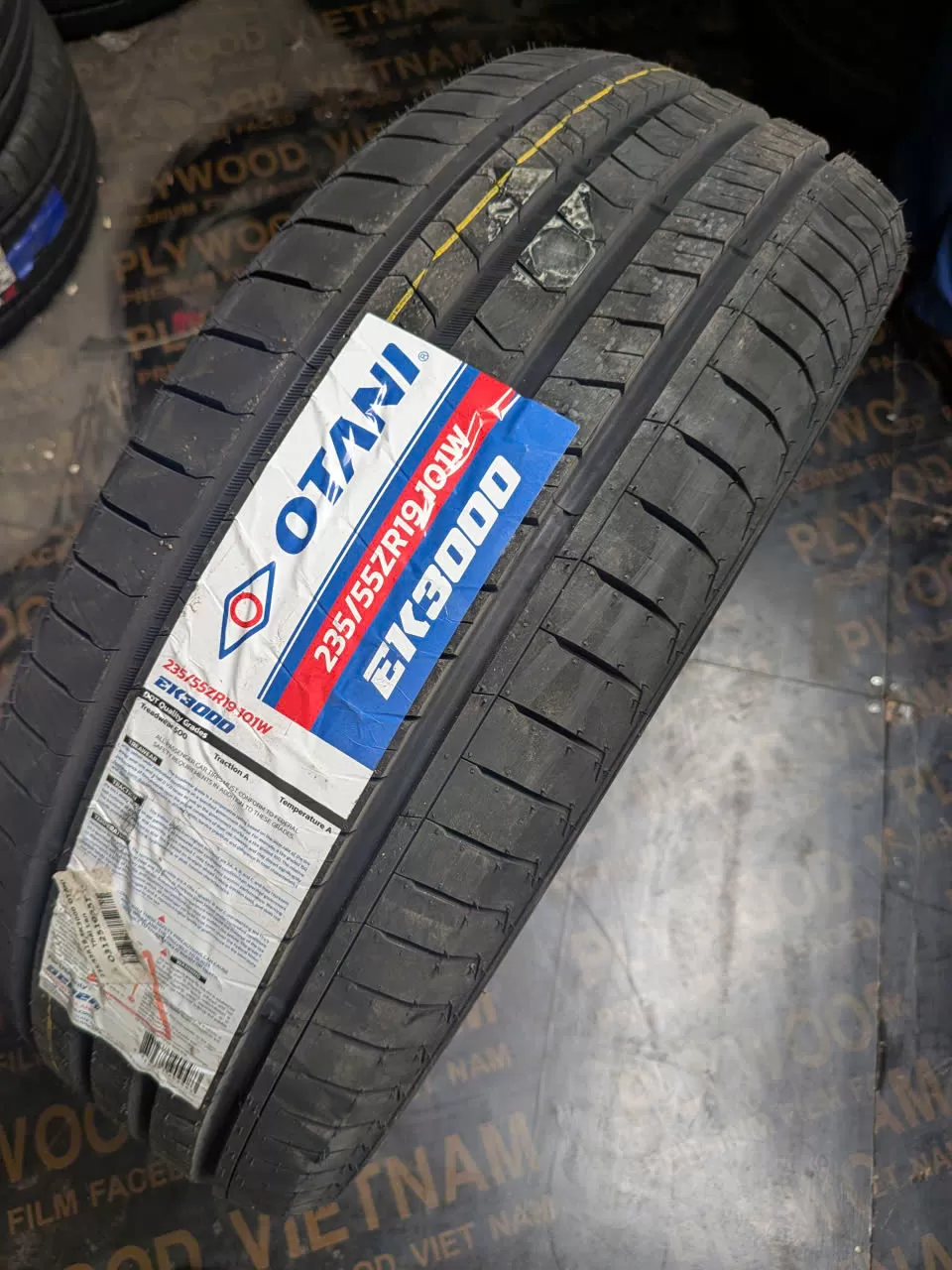 Vỏ lốp 235/55R19 Otani Thái Lan KC2000,  235/55ZR19, vỏ lốp ô tô Audi Q5, Hyundai Santafe, Kia Carnival, vỏ lốp ô tô Land Rover Discovery,Rover Evoque, vỏ lốp ô tô Lexus RX350, vỏ lốp ô tô Lexus RX450, vỏ lốp ô tô Mercedes GLC200 GLC250 GLC300