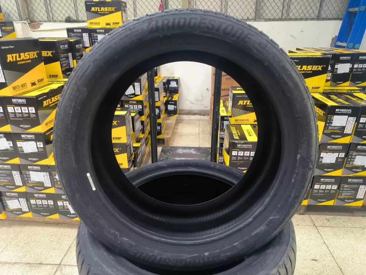 245/40R18 Bridgestone T005A Turanza chống xịt, vỏ lốp Xe: Audi A5, Audi TT 2.0 2008, Lexus GS430, Mercedes E200 2.0 E250 AMG Mercedes E300, Mercedes E350, Mercedes E400 3.0, Subaru WRX STI