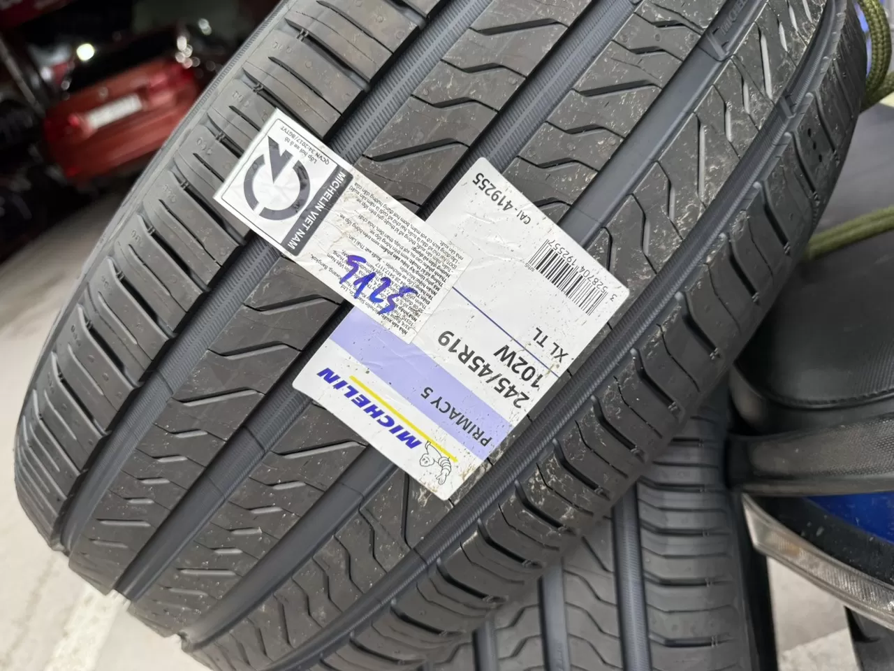 Vỏ lốp 245/45R19 Michelin, Michelin 245/45R19 Pilot spot 5, vỏ lốp ô tô BMW 740Li, vỏ lốp ô tô BMW 750Li, vỏ lốp ô tô Hyundai Tucson, vỏ lốp ô tô Hyundai Equus, vỏ lốp ô tô Kia Sportage, vỏ lốp ô tô Lexus LS460, vỏ lốp ô tô Mercedes S450
