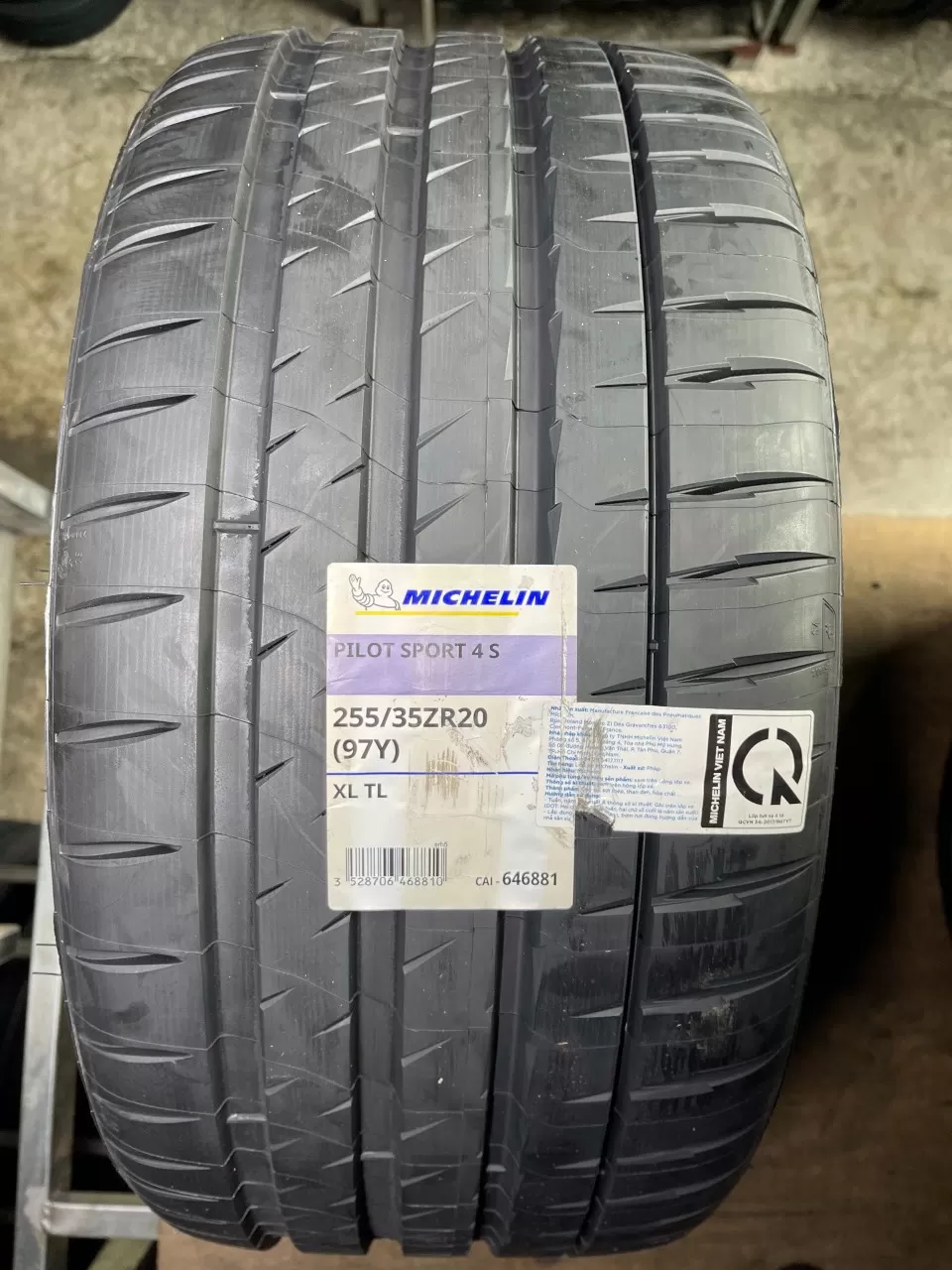 Vỏ lốp 255/35R20 Michelin Pilot spot 4s