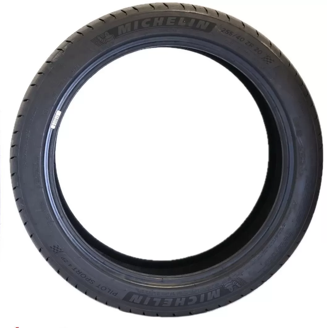 Vỏ lốp 255/40R20 Michelin Runflat, Michelin pilot sport 4