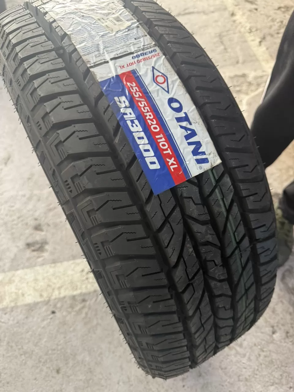 Vỏ lốp 255/55R19 Otani, vỏ lốp xe ô tô ford Everet