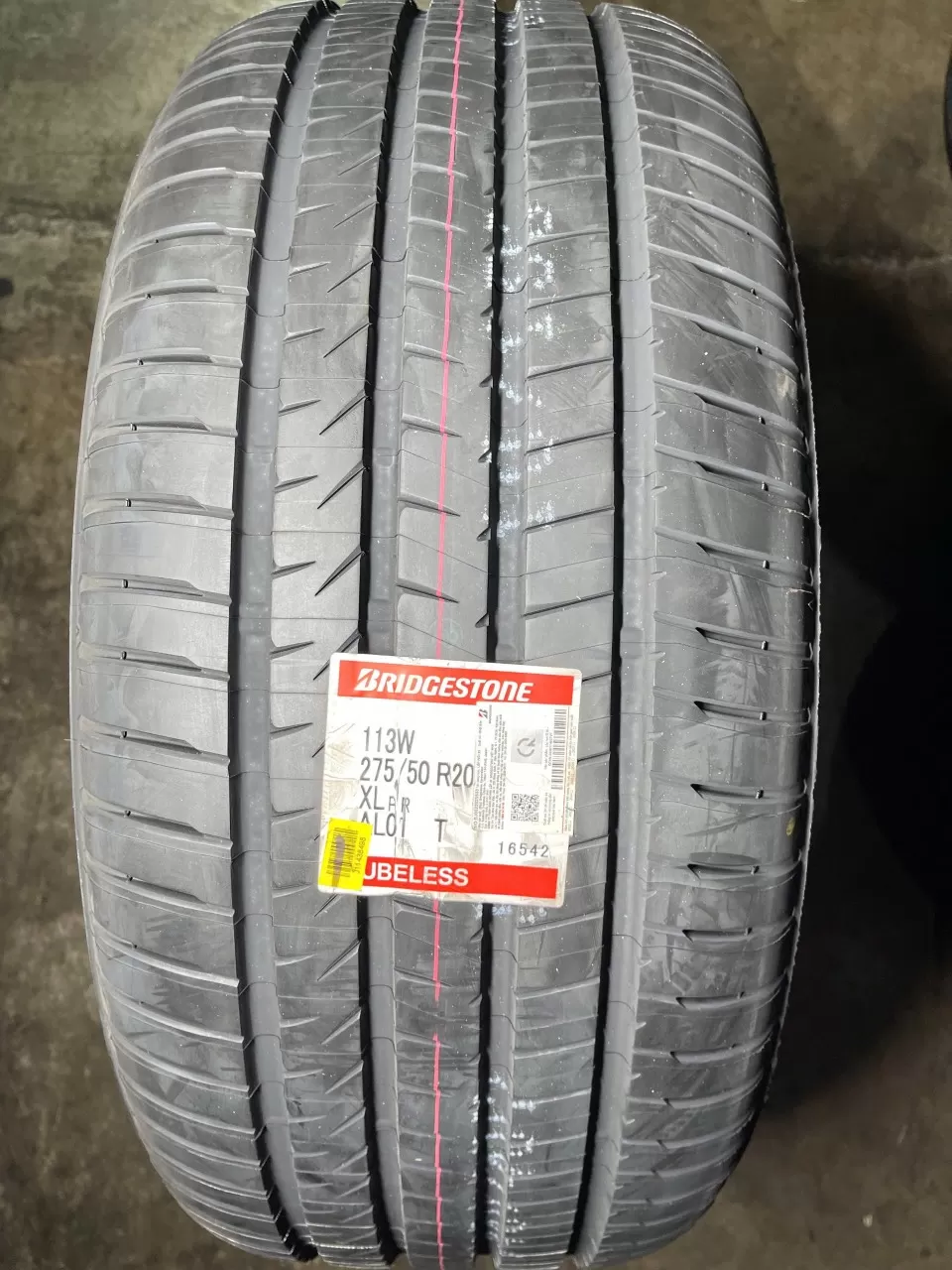 275/50R20 Bridgestone AL01 Alenza vỏ lốp Xe: Mercedes GLS400, Mercedes GLS450