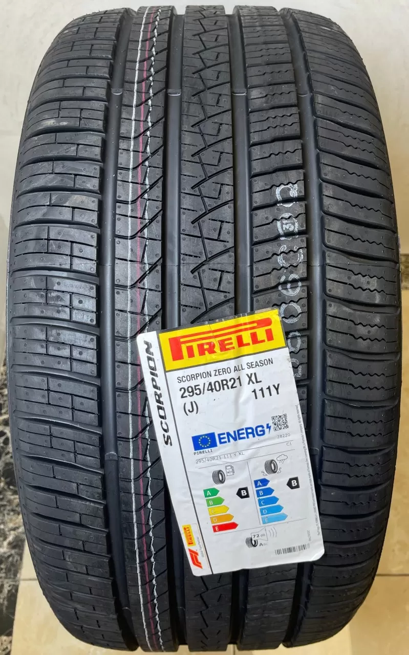 295/40R21 Pirelli Scorpion rezo All Season