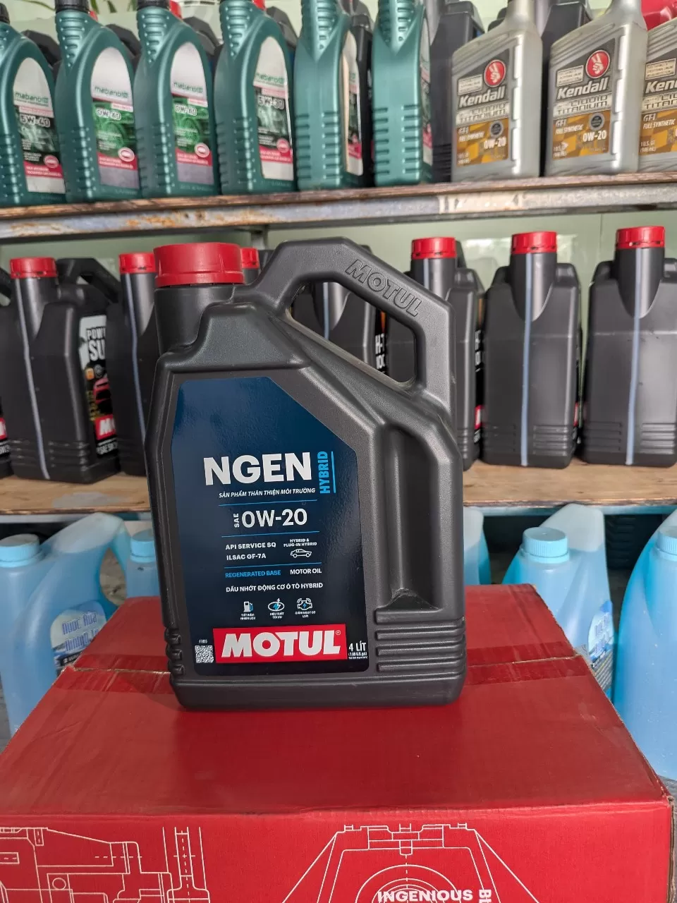 Dầu máy Motul 0W20 NGEN Hibrid