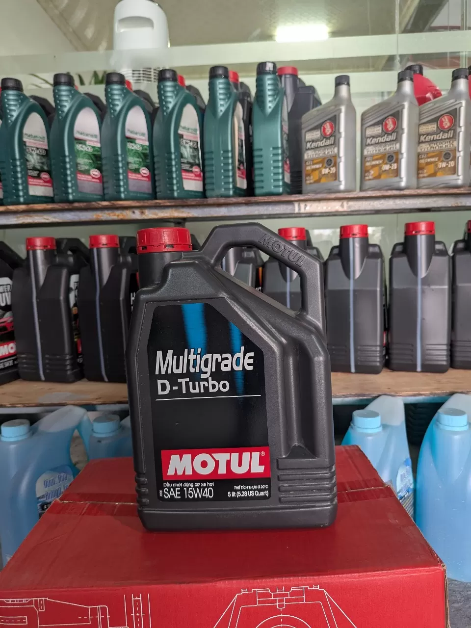 Dầu máy Motul 15W40 Multigade D Turbo